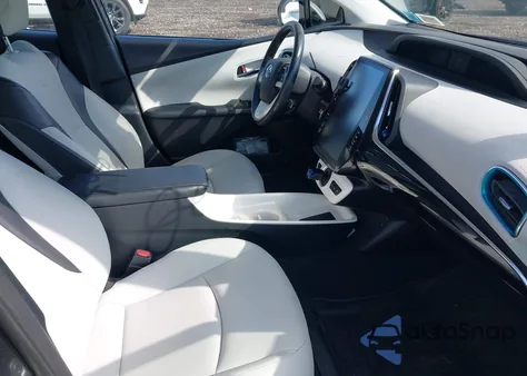 2017 Toyota Prius Prime Premium из США, поврежденный, VIN JTDKARFP0H3059316